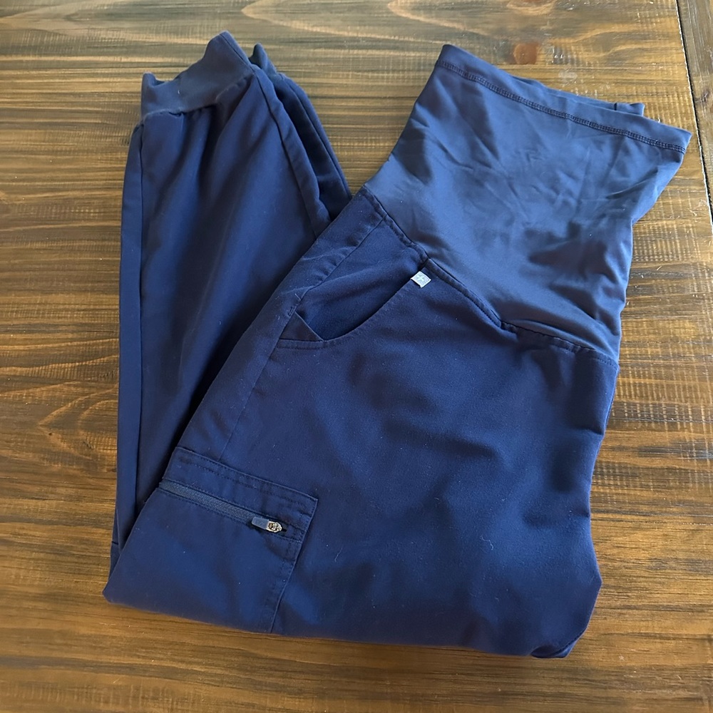 Figs maternity navy jogger scrubs